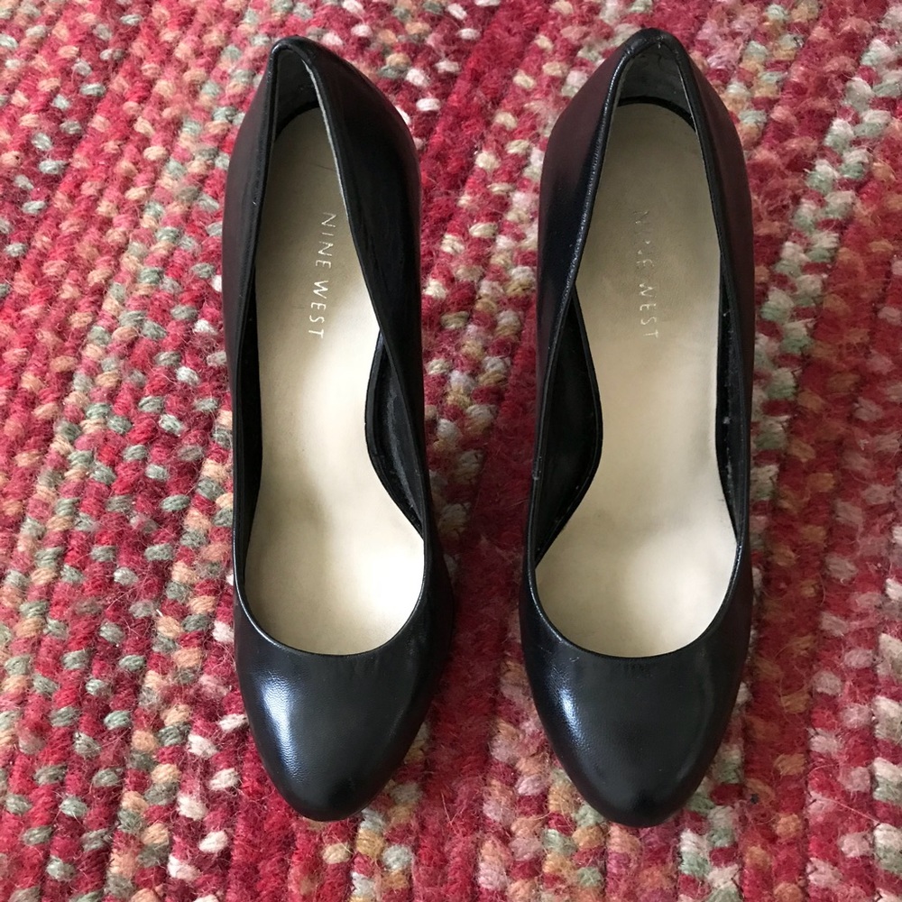 Black Nine West Pumps